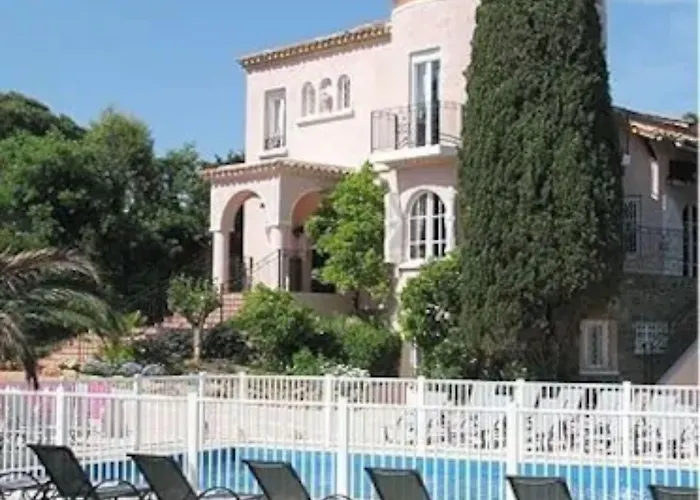 Hotel Des Anges 3*